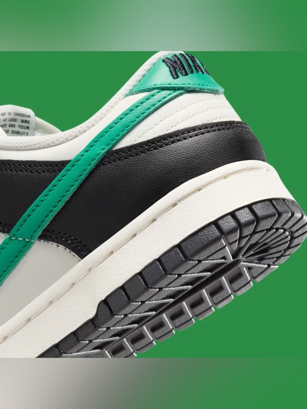 Nike Dunk Low
Celtics
US 6.5 EUC - Picture 8 of 11